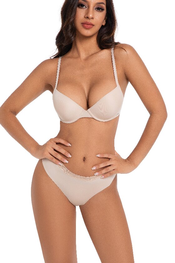 Elegant pad bra for every day